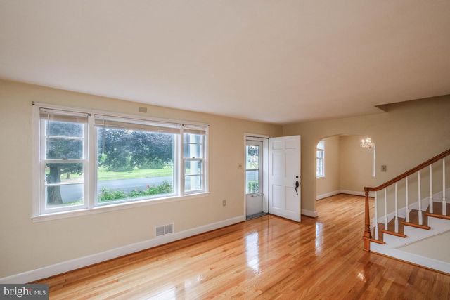 419 VAN FOSSEN ST, Winchester, VA 22601