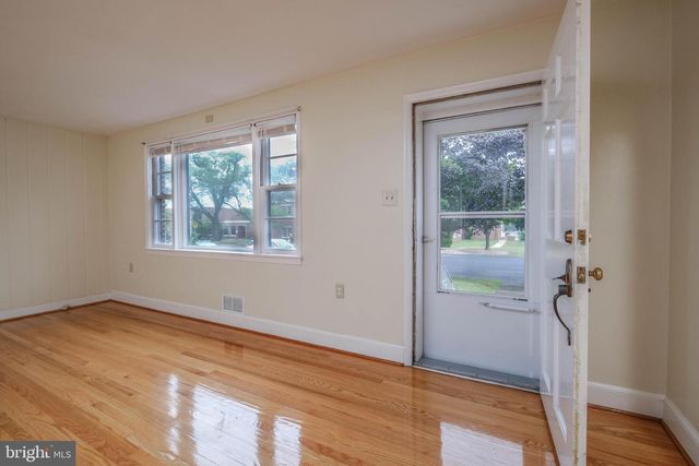 419 VAN FOSSEN ST, Winchester, VA 22601