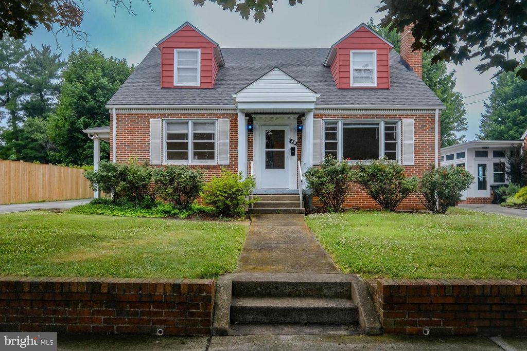 419 VAN FOSSEN ST, Winchester, VA 22601