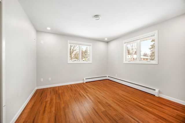 756 Maple Street NE, Hutchinson, MN 55350