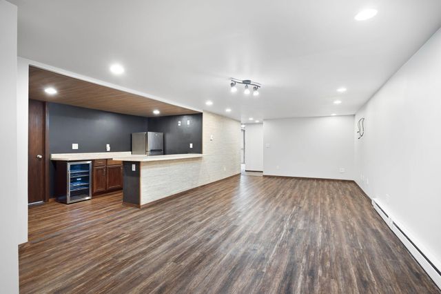 756 Maple Street NE, Hutchinson, MN 55350