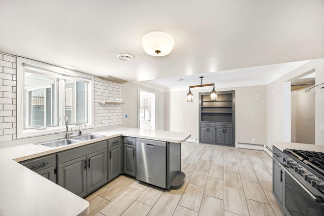 756 Maple Street NE, Hutchinson, MN 55350