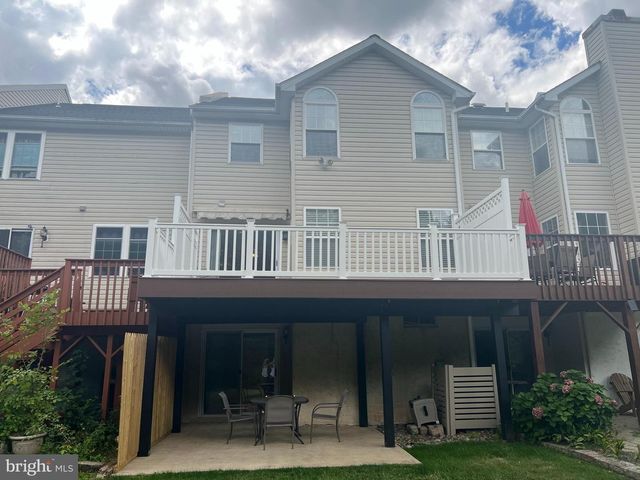 148 GALWAY CIR, Chalfont, PA 18914