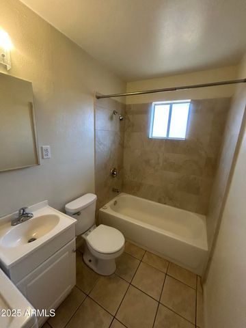 1857 E UNIVERSITY Drive B, Tempe, AZ 85281