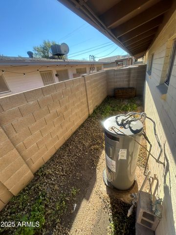 1857 E UNIVERSITY Drive B, Tempe, AZ 85281