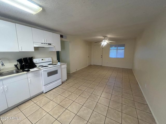 1857 E UNIVERSITY Drive B, Tempe, AZ 85281