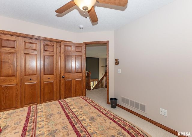 28055 238TH Street, Le Claire, IA 52753