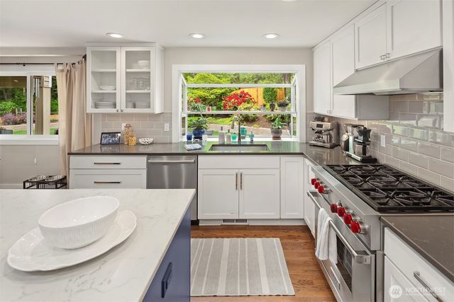 4810 117th Place NE, Kirkland, WA 98033
