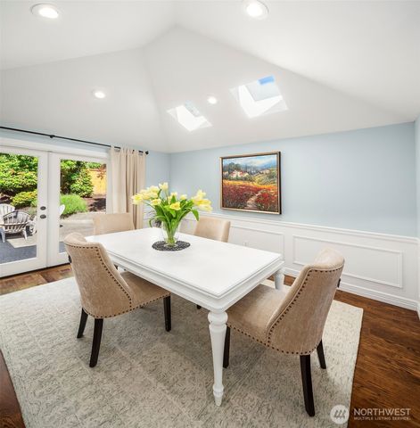 4810 117th Place NE, Kirkland, WA 98033