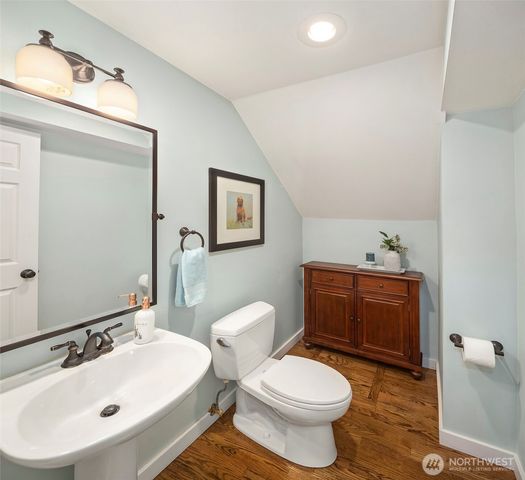 4810 117th Place NE, Kirkland, WA 98033