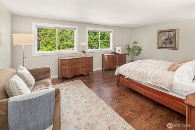 4810 117th Place NE, Kirkland, WA 98033