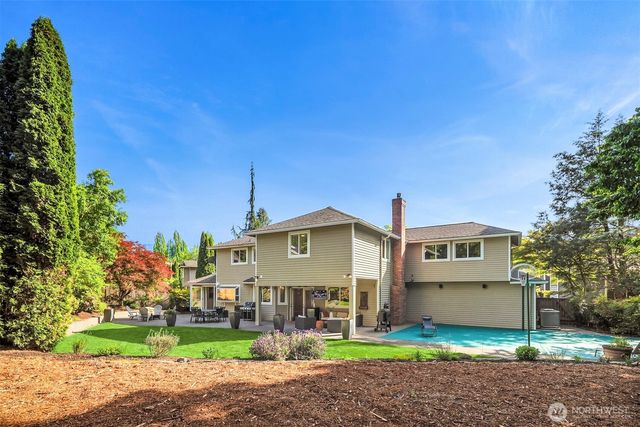 4810 117th Place NE, Kirkland, WA 98033