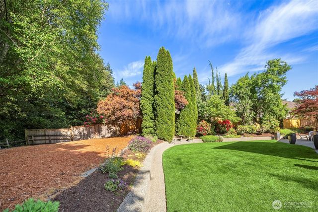 4810 117th Place NE, Kirkland, WA 98033