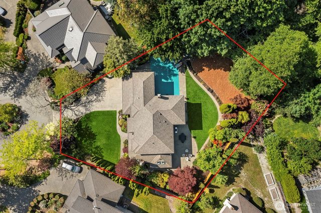 4810 117th Place NE, Kirkland, WA 98033