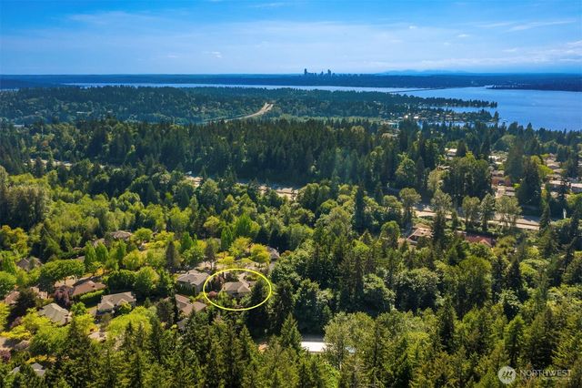 4810 117th Place NE, Kirkland, WA 98033