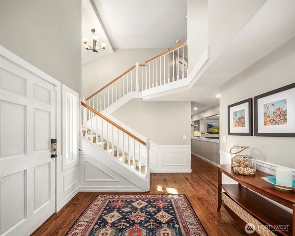 4810 117th Place NE, Kirkland, WA 98033