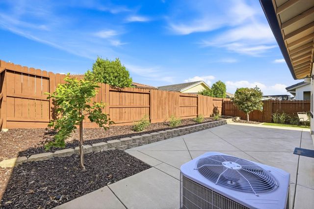 7015 La Cumbre Dr, El Dorado Hills, CA 95762