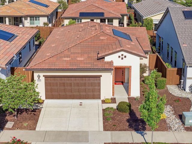 7015 La Cumbre Dr, El Dorado Hills, CA 95762