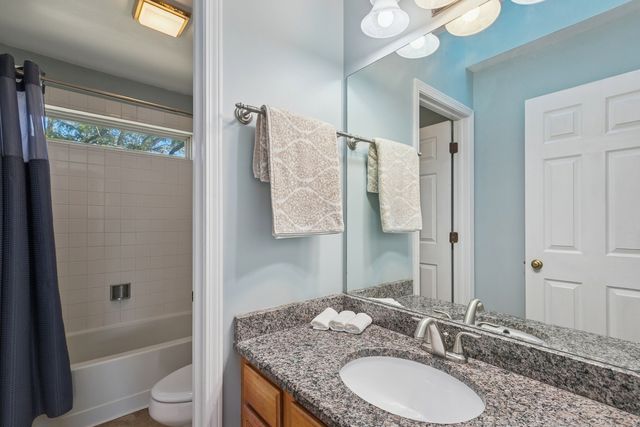 36077 N Bridlewood Avenue, Gurnee, IL 60031