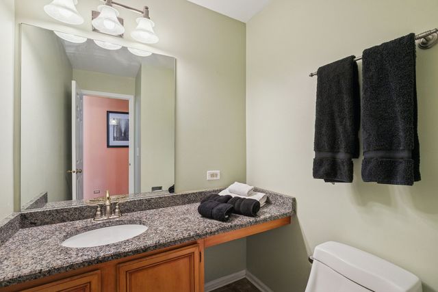 36077 N Bridlewood Avenue, Gurnee, IL 60031