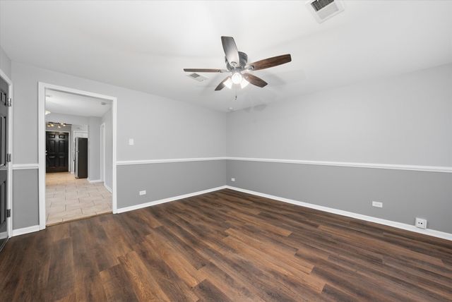 6833 S Maplewood Avenue, Chicago, IL 60629