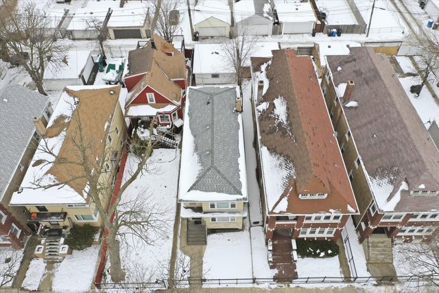 6833 S Maplewood Avenue, Chicago, IL 60629