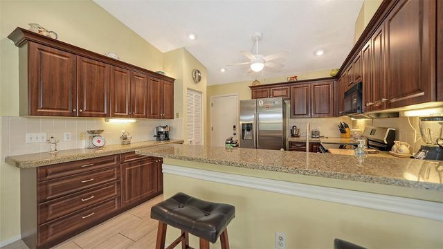 4176 VALLARTA COURT 3033, Sarasota, FL 34233
