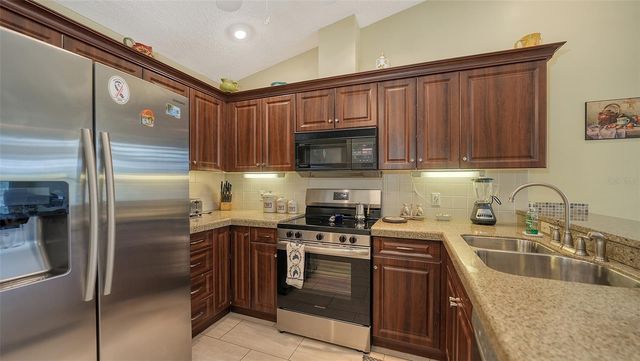 4176 VALLARTA COURT 3033, Sarasota, FL 34233