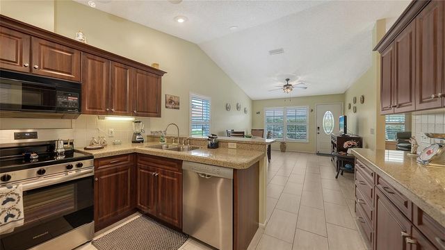 4176 VALLARTA COURT 3033, Sarasota, FL 34233