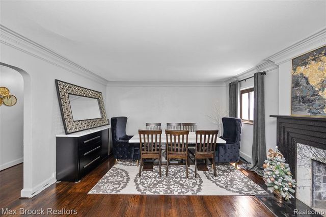 20096 Shrewsbury Road, Detroit, MI 48221