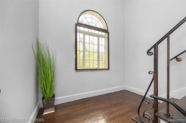20096 Shrewsbury Road, Detroit, MI 48221