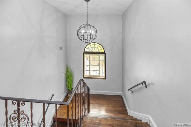 20096 Shrewsbury Road, Detroit, MI 48221