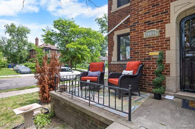 20096 Shrewsbury Road, Detroit, MI 48221