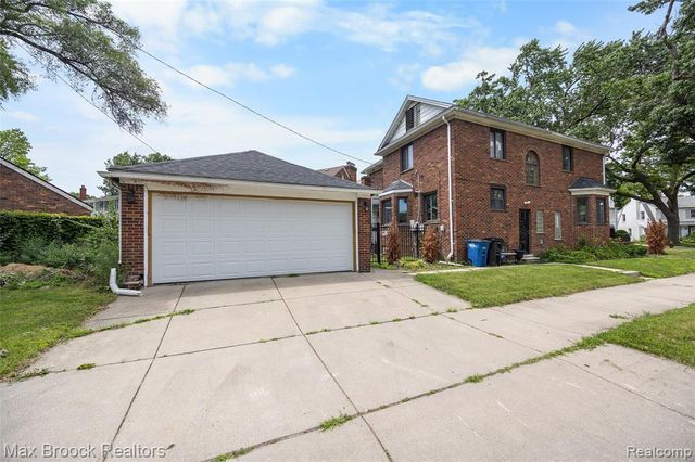 20096 Shrewsbury Road, Detroit, MI 48221