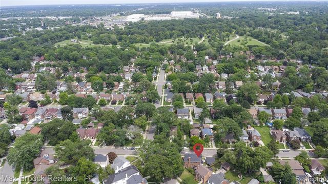 20096 Shrewsbury Road, Detroit, MI 48221
