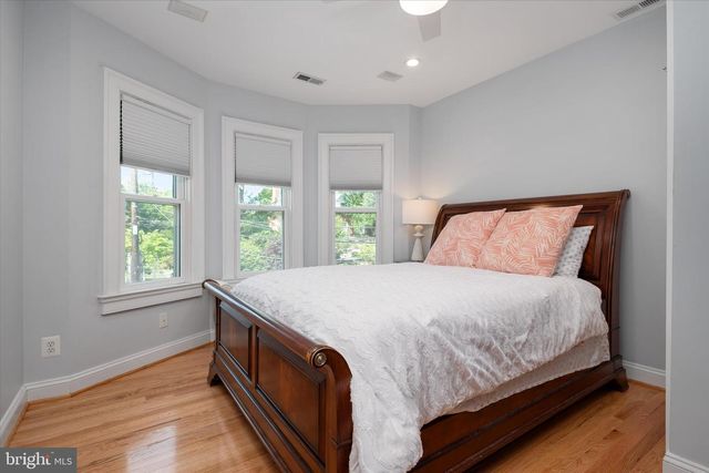238 KING GEORGE ST, Annapolis, MD 21401