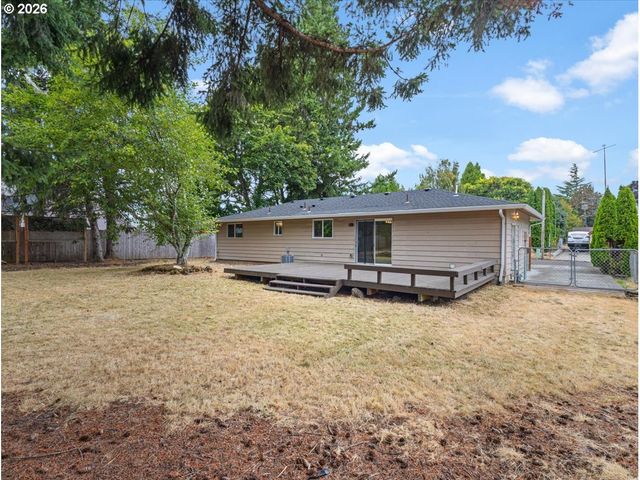 802 Sw 15TH St, Troutdale, OR 97060