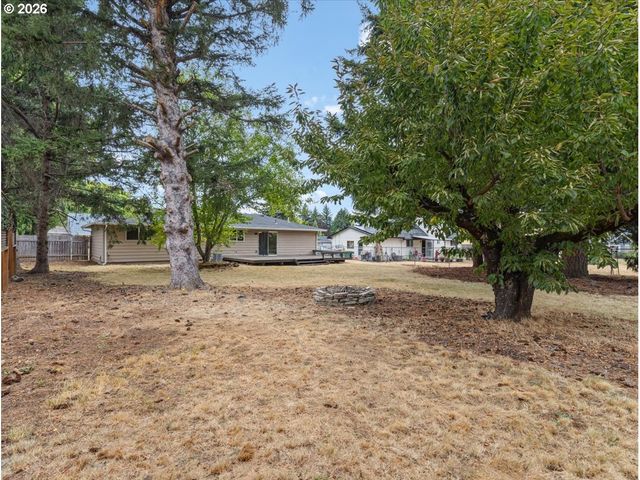 802 Sw 15TH St, Troutdale, OR 97060