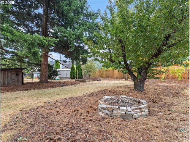 802 Sw 15TH St, Troutdale, OR 97060