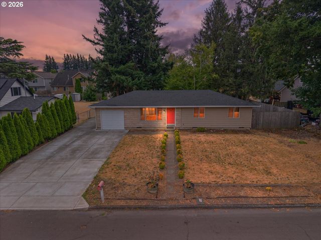 802 Sw 15TH St, Troutdale, OR 97060