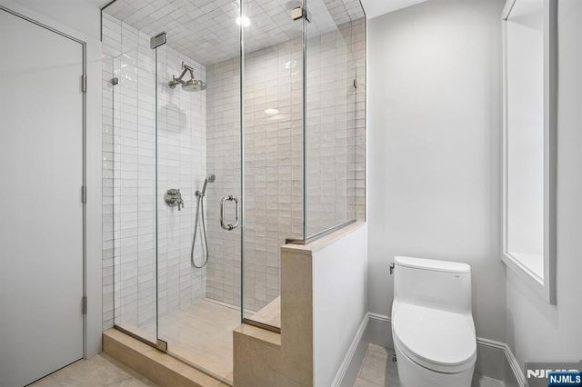 75 Midland Avenue 5, Montclair, NJ 07042