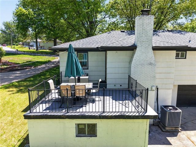 7608 Greeley Avenue, Kansas City, KS 66109