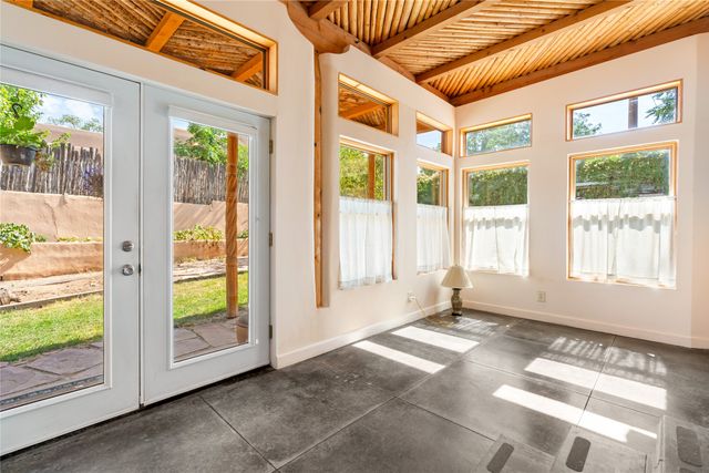 321 Callecita Place, Santa Fe, NM 87501