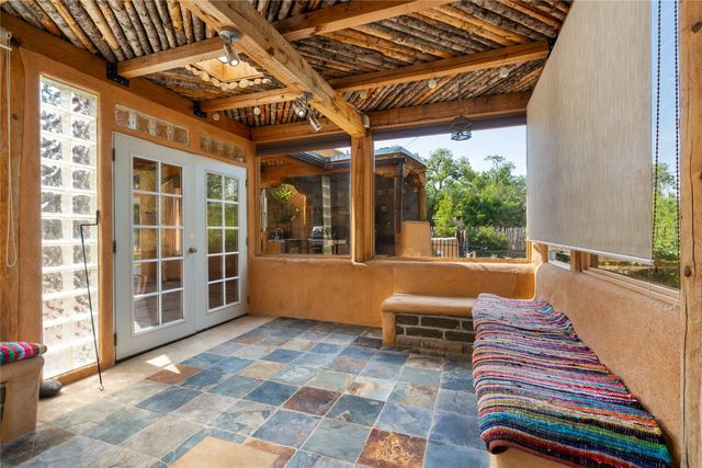 321 Callecita Place, Santa Fe, NM 87501