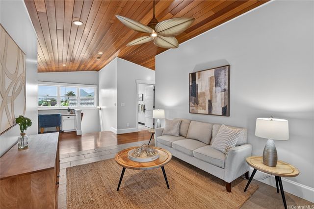 110 N Kalaheo Avenue A, Kailua, HI 96734