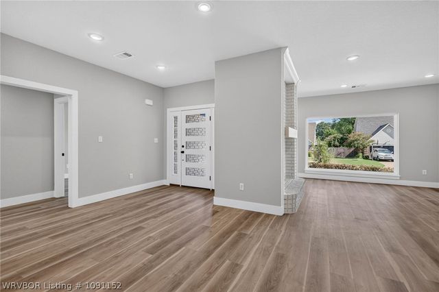 6700 Eastgate Drive, Fort Smith, AR 72903