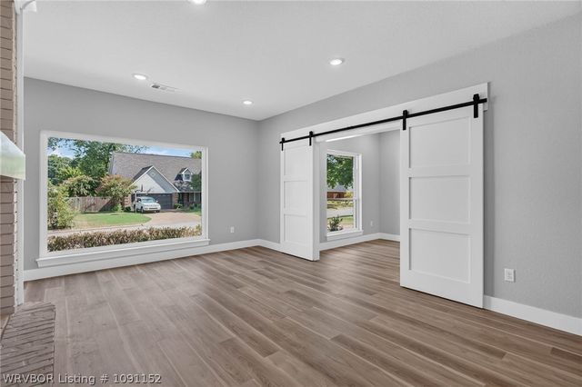 6700 Eastgate Drive, Fort Smith, AR 72903