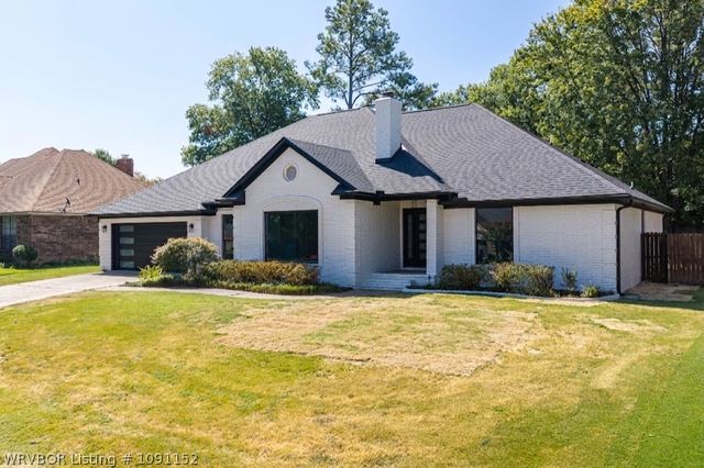 6700 Eastgate Drive, Fort Smith, AR 72903