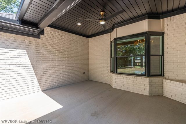 6700 Eastgate Drive, Fort Smith, AR 72903