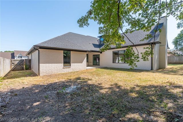 6700 Eastgate Drive, Fort Smith, AR 72903